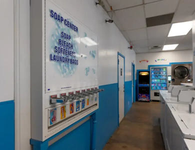 Self Service Laundry Near North Alameda
