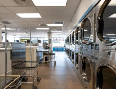 Self Service Laundry Near West Colfax